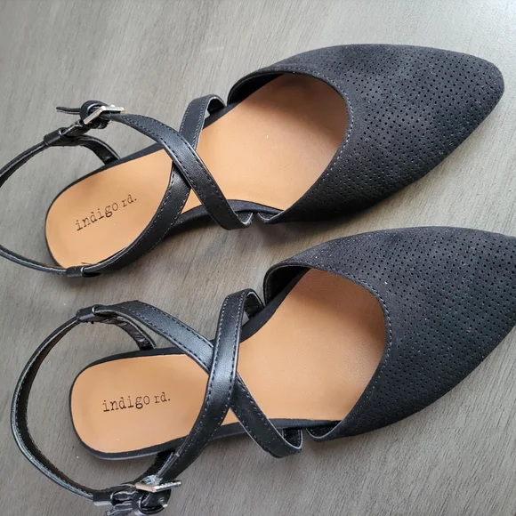 Never Worn Indigo Black Women's Flats - Picture 2 of 11